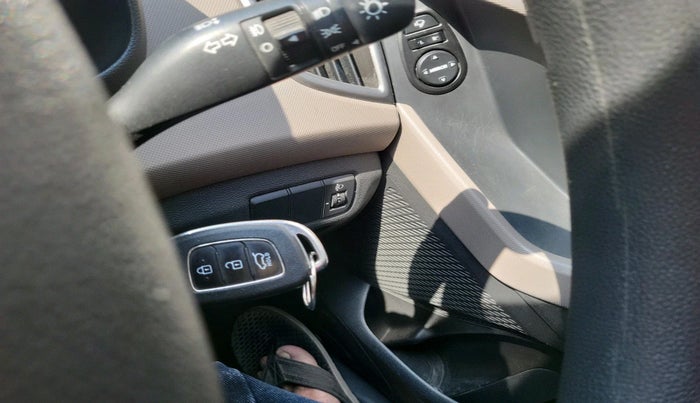 2017 Hyundai Creta SX 1.6 DIESEL, Diesel, Manual, 98,147 km, interior