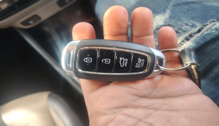 2022 Hyundai Verna SX (O)1.5 MPi, Petrol, Manual, 64,002 km, interior