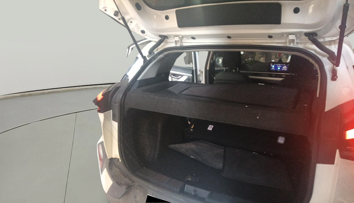 2024 Tata NEXON CREATIVE+ SUNROOF AMT 1.2 PETROL, Petrol, Automatic, 11,237 km, exterior