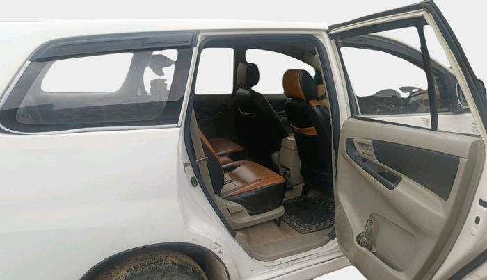 2010 Toyota Innova 2.5 G3, Diesel, Manual, 1,49,348 km, interior