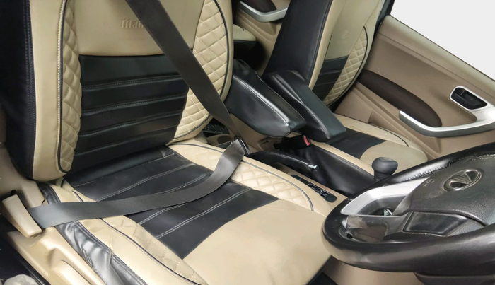 2017 Mahindra TUV300 T8, Diesel, Manual, 1,13,033 km, interior