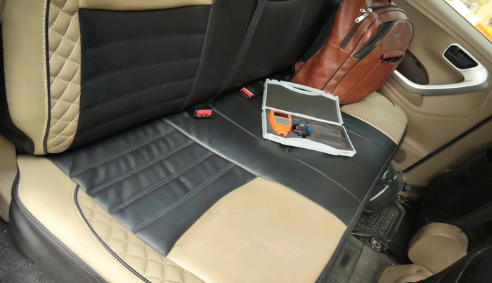 2017 Mahindra TUV300 T8, Diesel, Manual, 1,13,033 km, interior