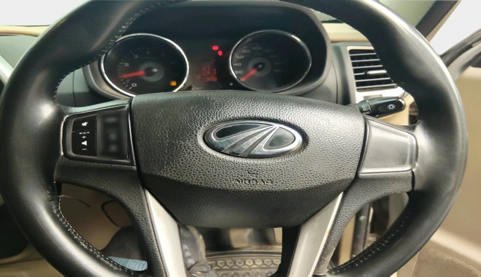 2017 Mahindra TUV300 T8, Diesel, Manual, 1,13,033 km, interior