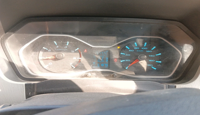 2020 Mahindra Scorpio S9, Diesel, Manual, 61,879 km, interior