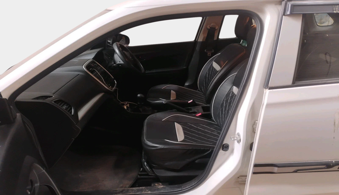 2022 Maruti Vitara Brezza LXI, Petrol, Manual, 6,893 km, interior