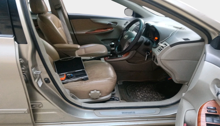 2011 Toyota Corolla Altis G PETROL, Petrol, Manual, 77,527 km, interior
