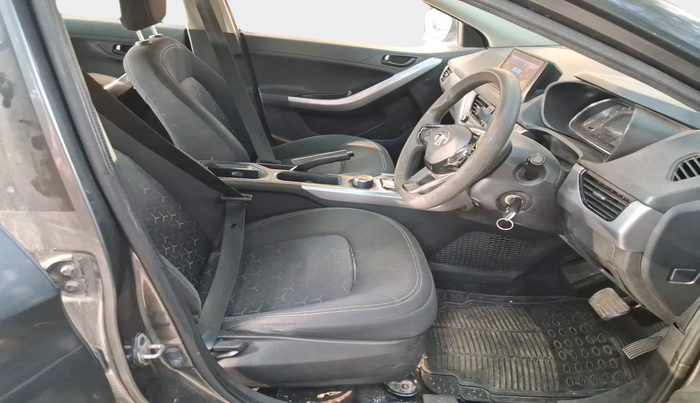 2021 Tata NEXON XMA SUNROOF PETROL, Petrol, Automatic, 29,385 km, interior