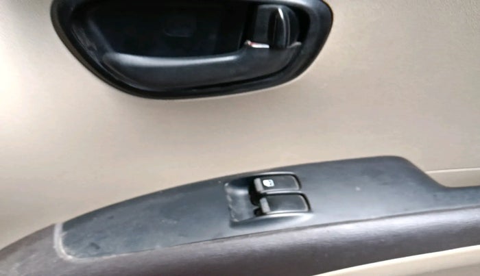 2011 Hyundai i10 ERA 1.1, Petrol, Manual, 28,737 km, interior