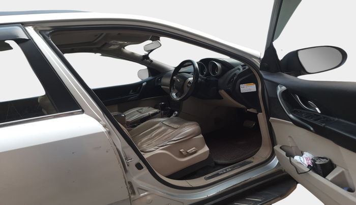 2017 Mahindra XUV500 W10 AT 1.99, Diesel, Automatic, 1,76,210 km, interior