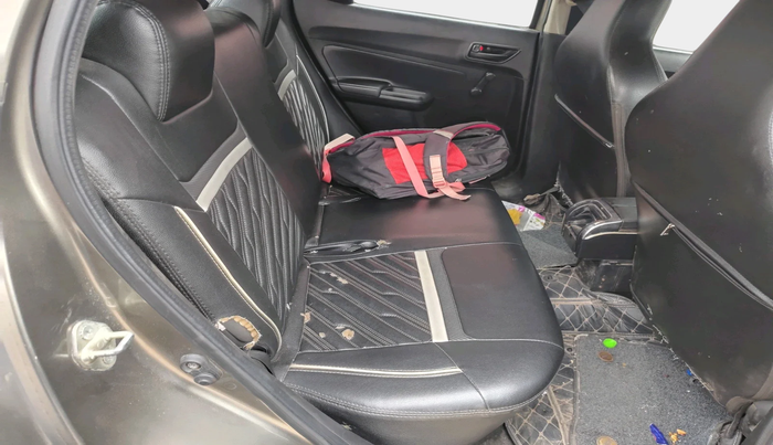 2018 Maruti Swift LXI, CNG, Manual, 66,556 km, interior