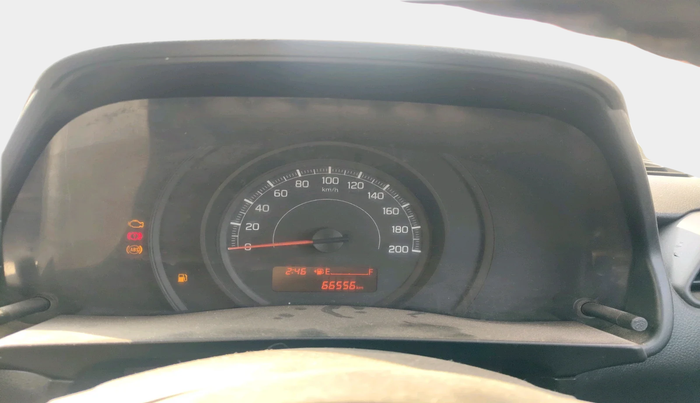 2018 Maruti Swift LXI, CNG, Manual, 66,556 km, interior