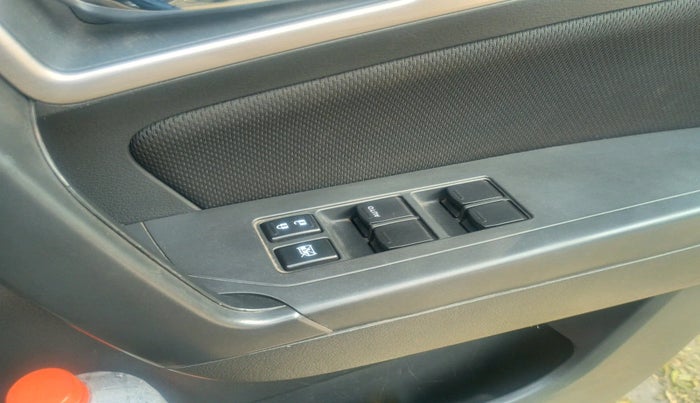 2016 Maruti Vitara Brezza ZDI PLUS, Diesel, Manual, 1,07,411 km, interior