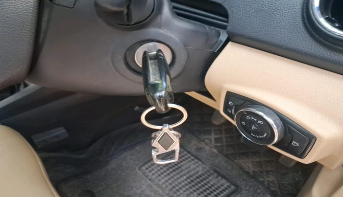 2016 Ford Figo Aspire TITANIUM 1.2 PETROL, Petrol, Manual, 1,03,062 km, interior