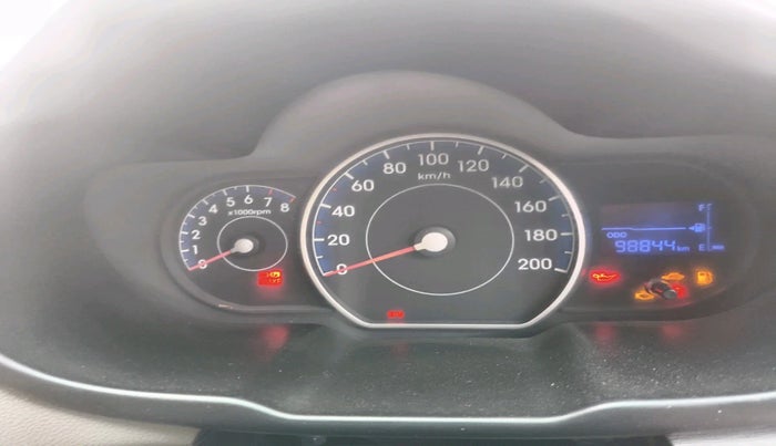 2011 Hyundai i10 MAGNA 1.2, CNG, Manual, 98,844 km, interior