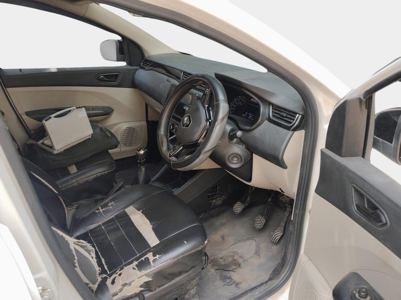 2023 Renault TRIBER RXT, Petrol, Manual, 5,00,001 km, interior