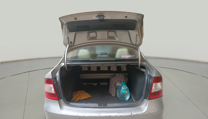 2012 Skoda Rapid 1.6 MPI ACTIVE, Petrol, Manual, 88,639 km, exterior