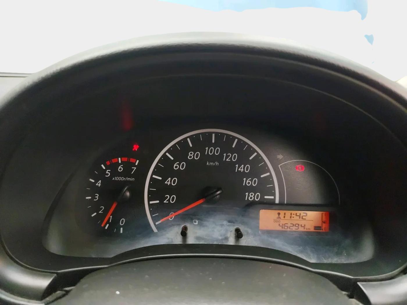 2017 Nissan Micra Active XV, Petrol, Manual, 46,294 km, interior