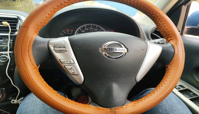 2017 Nissan Micra Active XV, Petrol, Manual, 46,294 km, interior