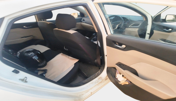 2018 Hyundai Verna 1.6 EX CRDI, Diesel, Manual, 62,186 km, interior