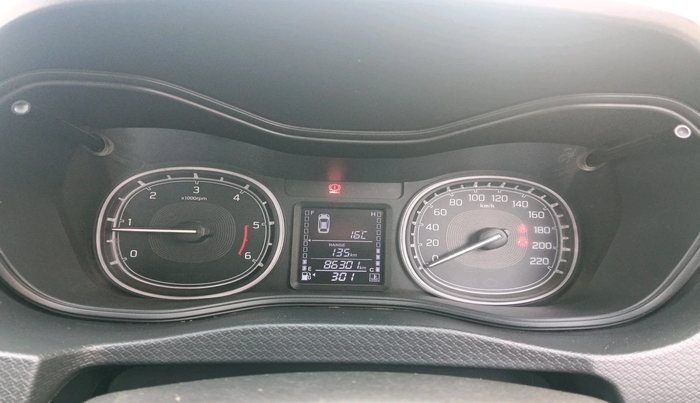 2017 Maruti Vitara Brezza ZDI, Diesel, Manual, 86,301 km, interior