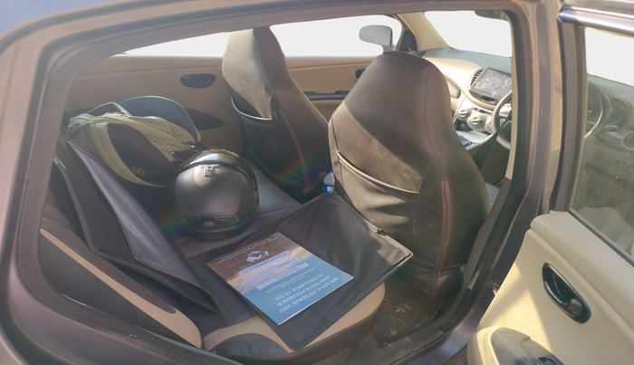 2014 Hyundai i10 MAGNA 1.1, Petrol, Manual, 96,289 km, interior