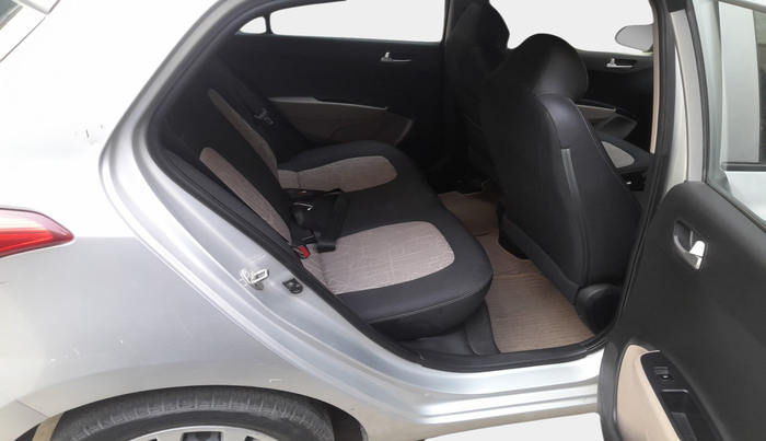 2013 Hyundai Grand i10 SPORTZ 1.2 KAPPA VTVT, Petrol, Manual, 19,595 km, interior