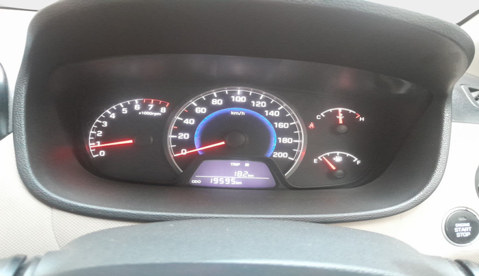 2013 Hyundai Grand i10 SPORTZ 1.2 KAPPA VTVT, Petrol, Manual, 19,595 km, interior