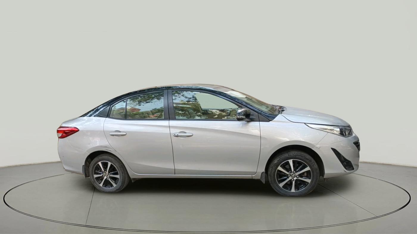 2020 Toyota YARIS V CVT, Petrol, Automatic, 44,195 km, exterior