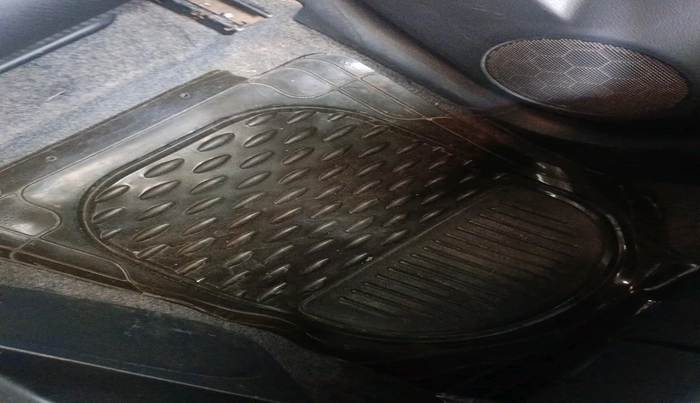 2012 Maruti Wagon R 1.0 LXI, Petrol, Manual, 79,145 km, interior