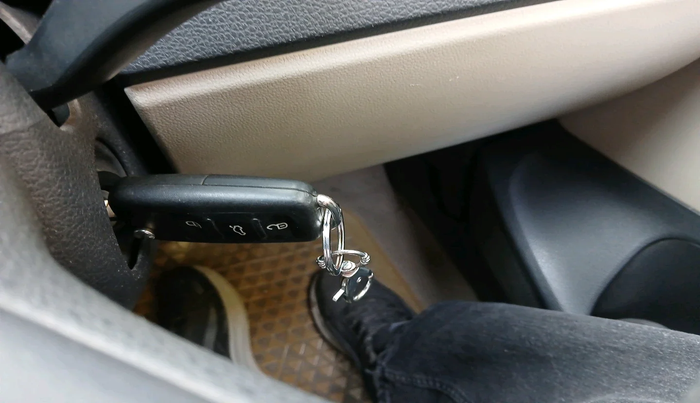 2011 Volkswagen Polo HIGHLINE1.2L, Petrol, Manual, 52,773 km, interior