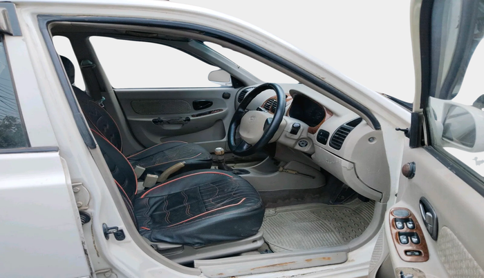 2011 Hyundai Accent EXECUTIVE, Petrol, Manual, 80,898 km, interior