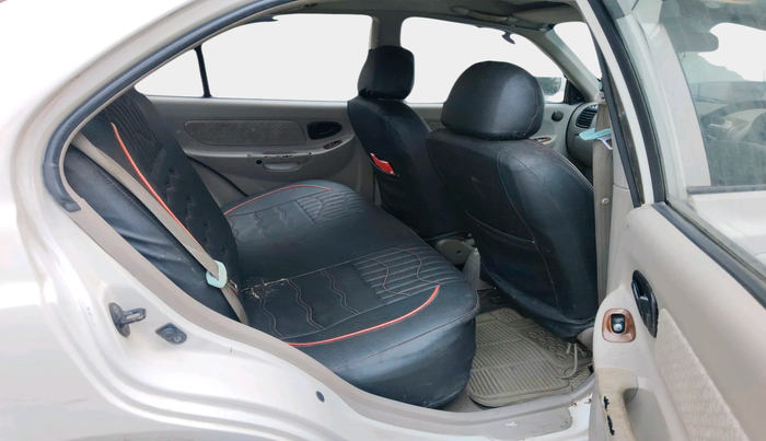 2011 Hyundai Accent EXECUTIVE, Petrol, Manual, 80,898 km, interior