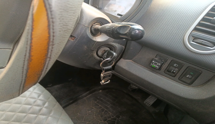 2014 Maruti Ritz VXI, Petrol, Manual, 93,760 km, interior