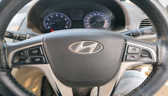2013 Hyundai Verna FLUIDIC 1.6 VTVT SX, Petrol, Manual, 1,20,518 km, interior