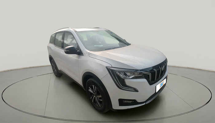 2024 Mahindra XUV700 AX 5 P MT 5 STR, Petrol, Manual, 31,787 km, exterior