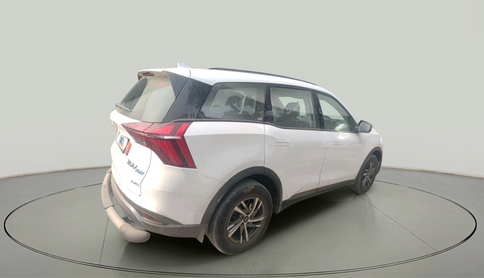 2024 Mahindra XUV700 AX 5 P MT 5 STR, Petrol, Manual, 31,787 km, exterior