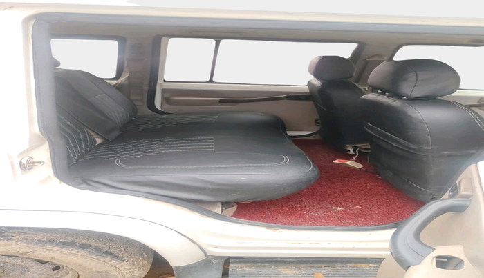 2016 Mahindra Bolero ZLX BS IV, Diesel, Manual, 1,30,609 km, interior