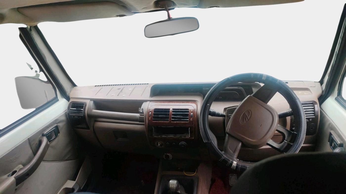 2016 Mahindra Bolero ZLX BS IV, Diesel, Manual, 1,30,609 km, interior
