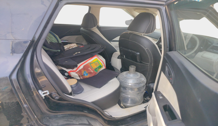 2019 Mahindra XUV300 W6 1.5 DIESEL, Diesel, Manual, 69,938 km, interior