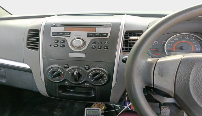 2011 Maruti Wagon R 1.0 VXI, Petrol, Manual, 1,23,729 km, interior