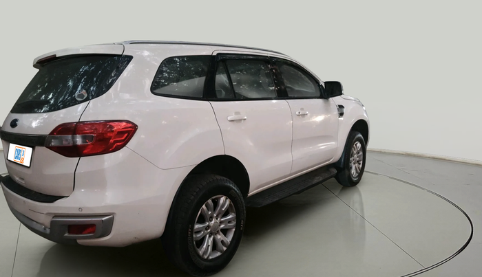 2016 Ford Endeavour TREND 2.2 4X2 AT, Diesel, Automatic, 1,84,048 km, exterior