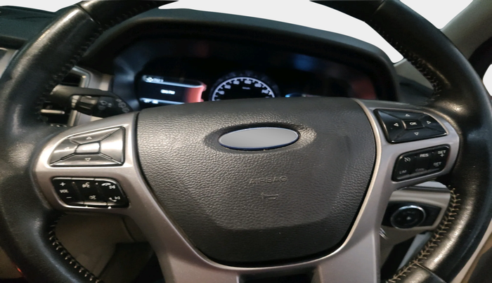 2016 Ford Endeavour TREND 2.2 4X2 AT, Diesel, Automatic, 1,84,048 km, interior