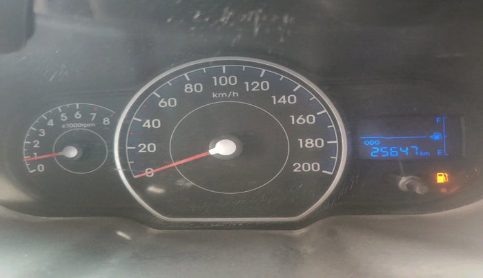 2013 Hyundai i10 MAGNA 1.2, Petrol, Manual, 25,647 km, interior