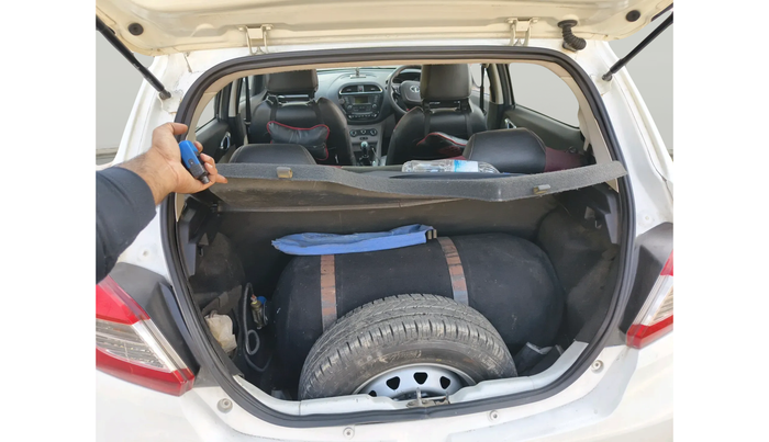 2019 Tata Tiago XZ PETROL, Petrol, Manual, 70,666 km, exterior