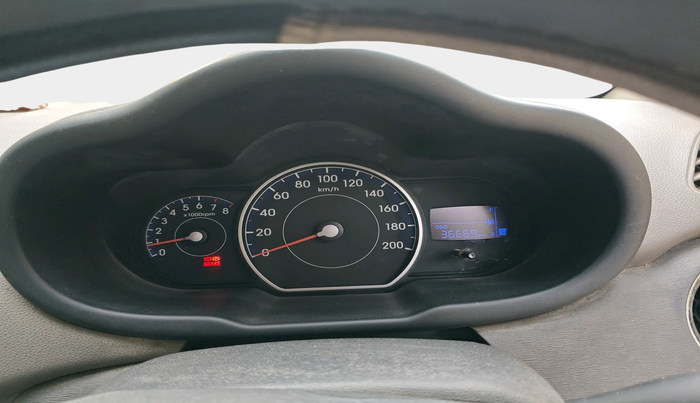 2011 Hyundai i10 MAGNA 1.2, Petrol, Manual, 36,669 km, interior