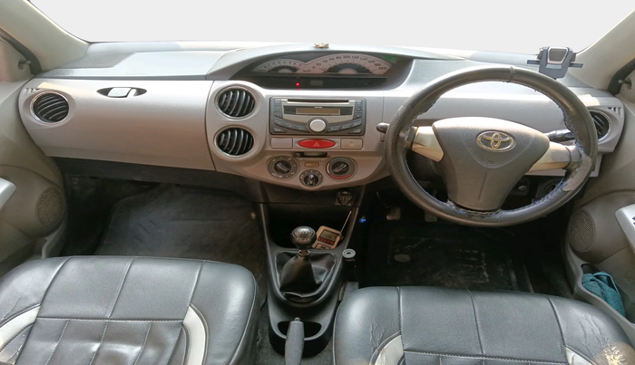2011 Toyota Etios V, Petrol, Manual, 89,747 km, interior