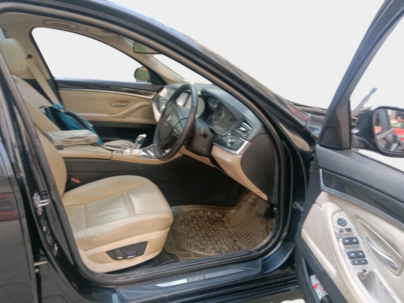 2011 BMW 5 Series 523I, Petrol, Automatic, 75,921 km, interior