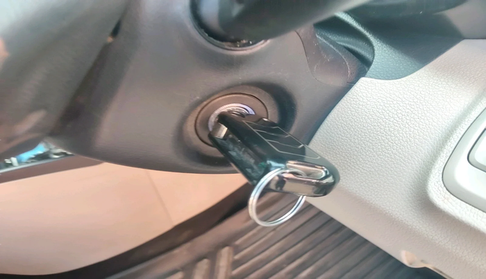 2021 Mahindra XUV300 W6 1.2 PETROL AMT, Petrol, Automatic, 46,497 km, interior