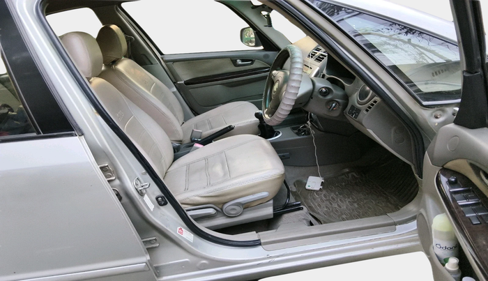 2011 Maruti SX4 ZXI, Petrol, Manual, 1,18,209 km, interior
