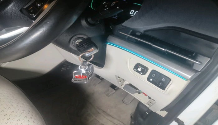 2023 KIA CARENS PREMIUM 1.5 PETROL 7 STR, Petrol, Manual, 29,709 km, interior